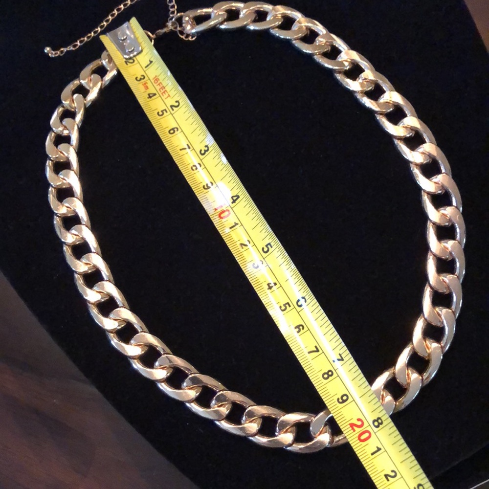Glorious Large Gold Tone Chain Statement Necklace… - image 4